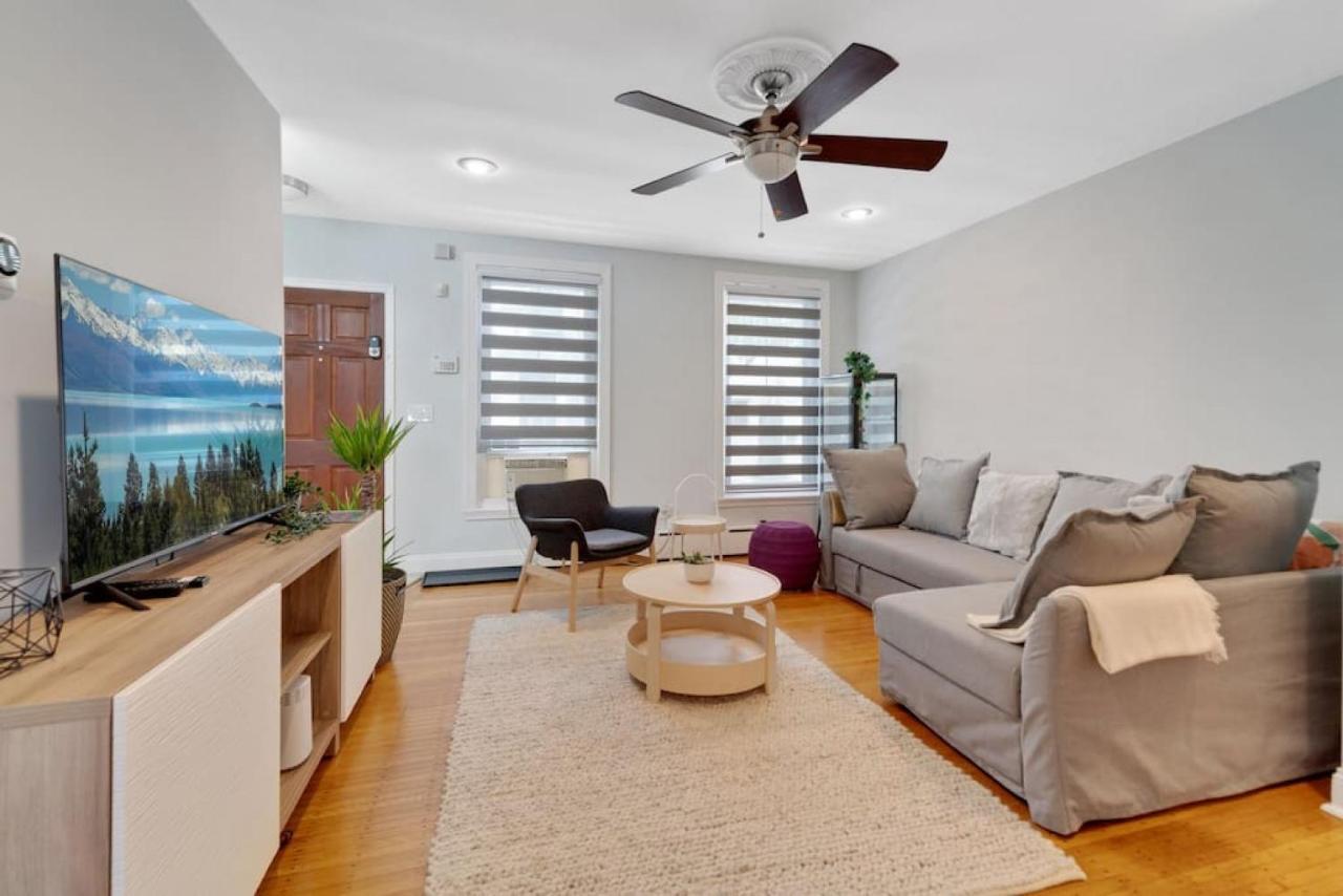Stylish Rowhome-Fishtown-Near Shops فيلادلفيا المظهر الخارجي الصورة