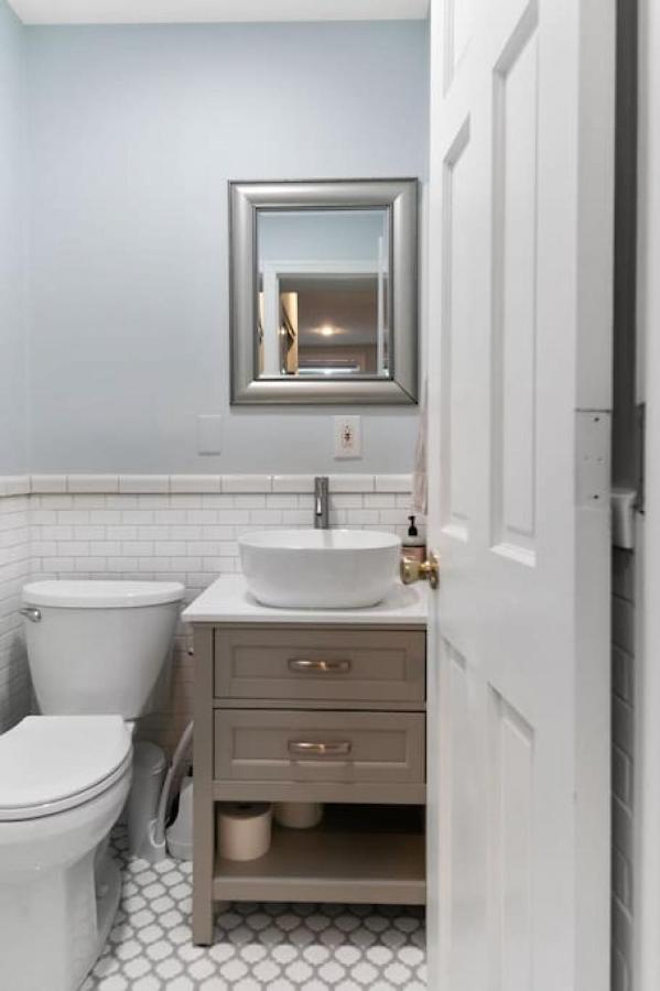 Stylish Rowhome-Fishtown-Near Shops فيلادلفيا المظهر الخارجي الصورة